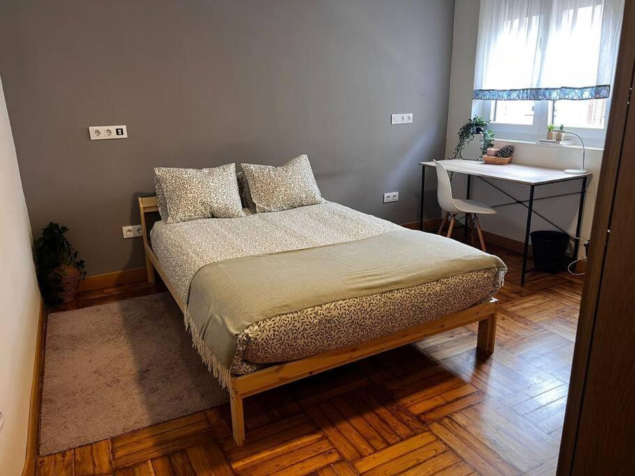 Apartamento Amplio Piso A 400M De La Playa Gijón Exterior foto