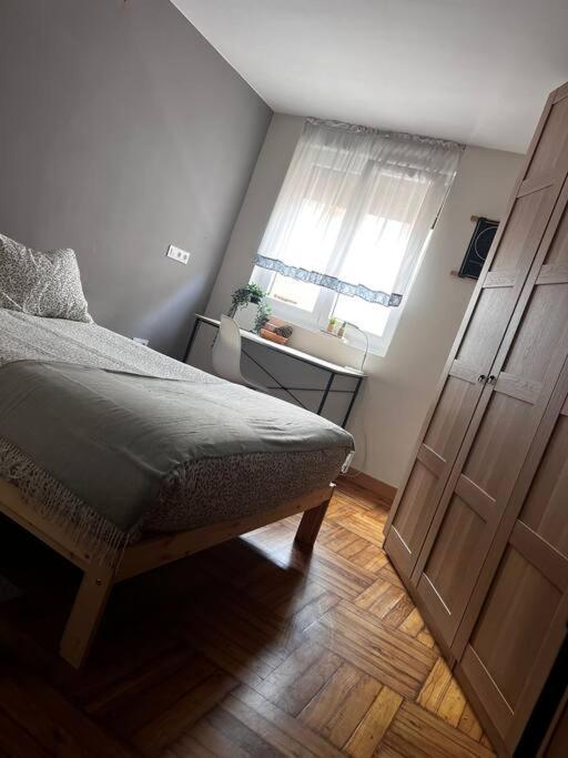 Apartamento Amplio Piso A 400M De La Playa Gijón Exterior foto